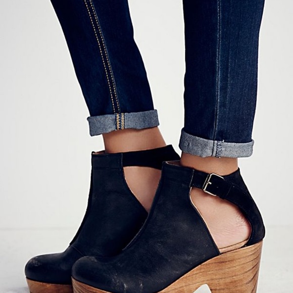 Free People Amber Orchard Clog - Picture 2 of 6